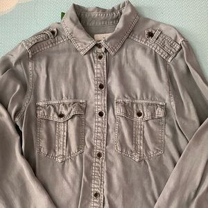 American Eagle shirt